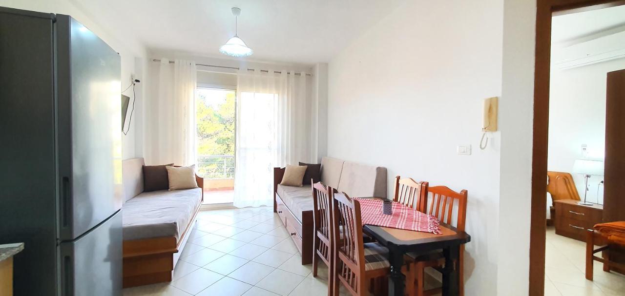 Sea & Sun Apartment Дуррес Екстер'єр фото