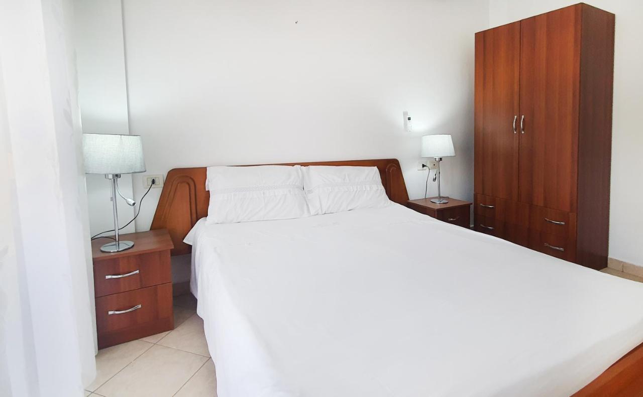 Sea & Sun Apartment Дуррес Екстер'єр фото
